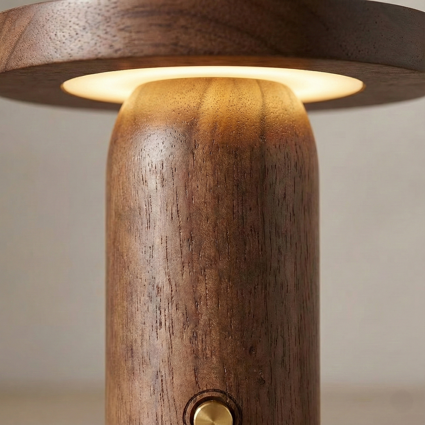 NordicTray™ Table Lamp